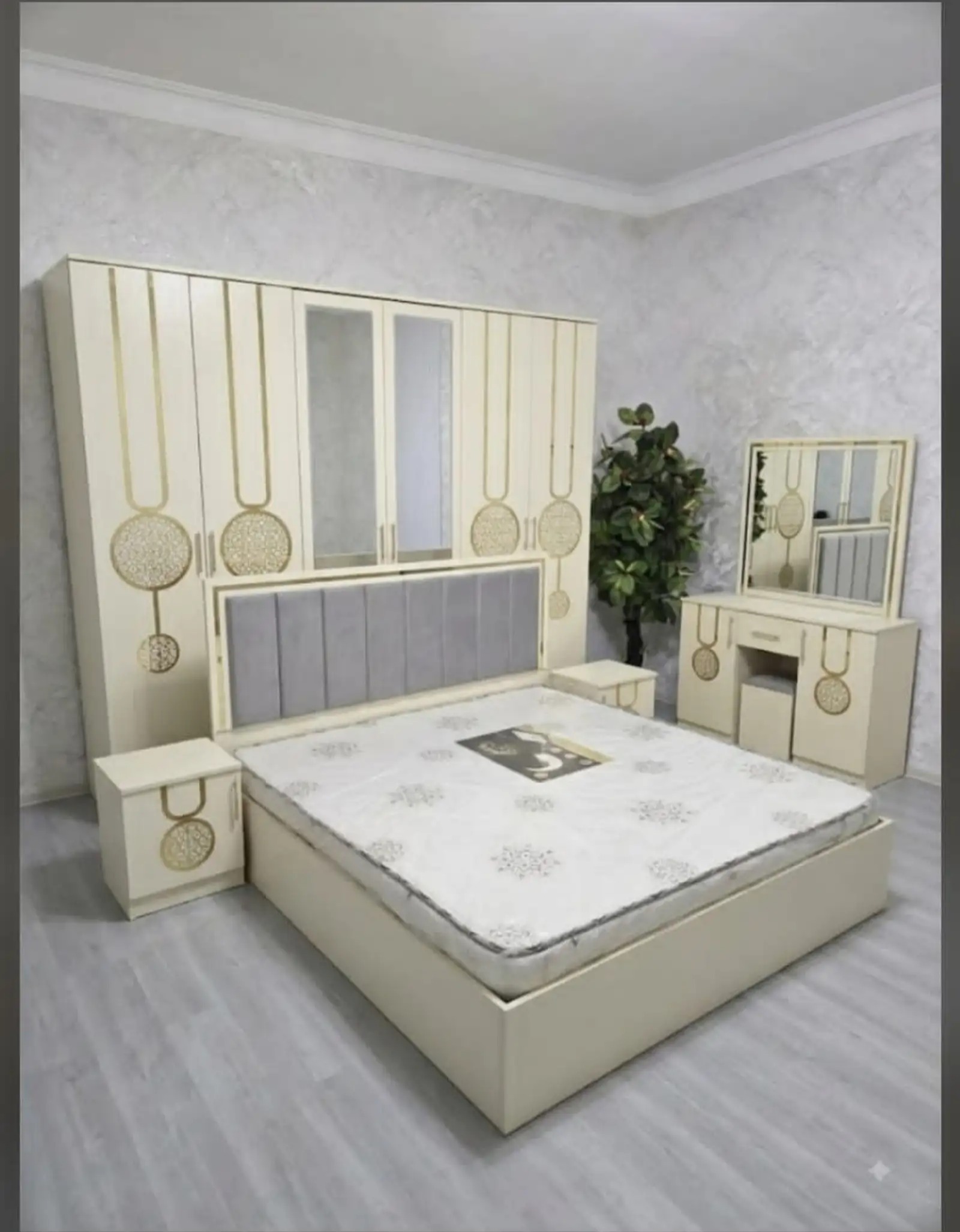 Спальный гарнитур