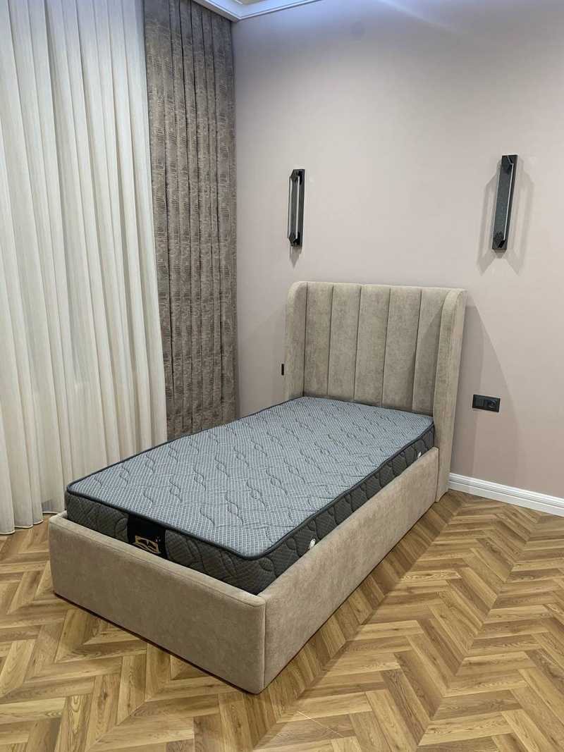 Односпальная кровать